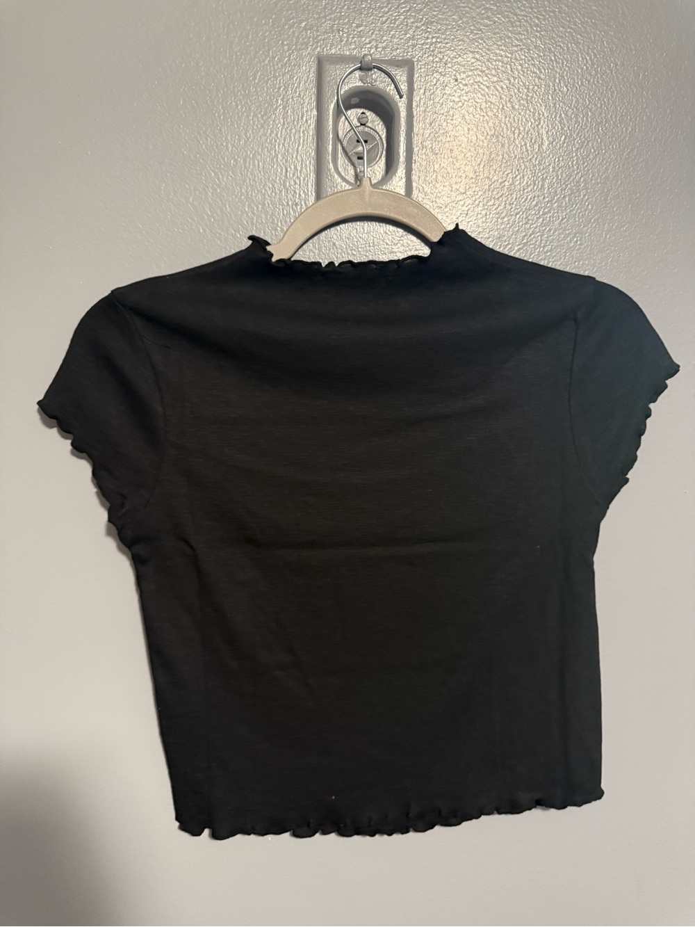 Zenana Black Lettuce Hem Cropped Tee Cotton Modal - Picture 3 of 3